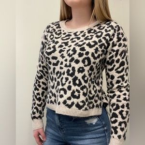 Cheetah sweater size XS